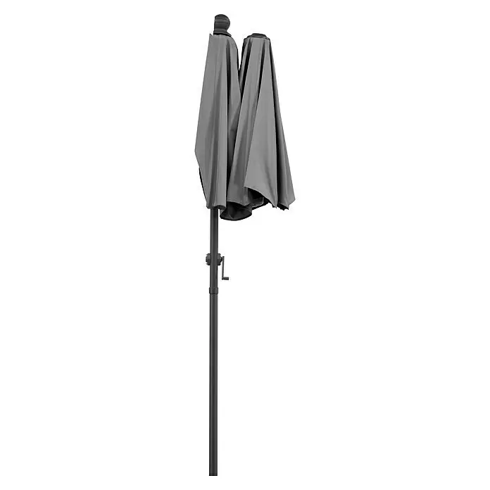 Schneider Classic Balkonschirm Salerno mezza - Anthrazit, Bespannungsmaß (L x B): 150 x 150 cm - Geschlossener grauer Sonnenschirm mit dunkelgrauem Mast und Kurbelmechanismus.