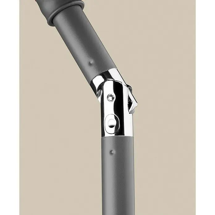 Schneider Classic Marktschirm Sevilla - Natur, Bespannungsmaß (L x B): 240 x 140 cm - Detailaufnahme eines grau-silbernen Sonnenschirmgelenks, das Stabilität und Flexibilität vereint.