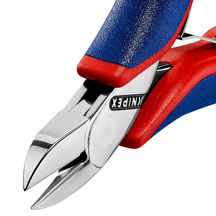 Knipex Seitenschneider - Länge: 11,5 cm, Härte Schneide: 60 HRC, Stahl - Nahaufnahme einer Knipex Seitenschneider, ideal zum Schneiden von Kabeln und Drähten. Präzisionswerkzeug für Profis und Heimwerker.