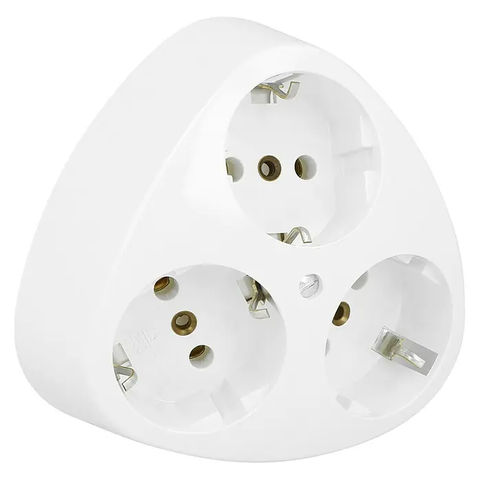 Kopp Standard Steckdose - Arktisweiß, 3-fach - Ein dreifacher, weißer Schuko-Steckdosenadapter, ideal um die Anzahl der verfügbaren Steckdosen zu erhöhen und mehrere Geräte anzuschließen.