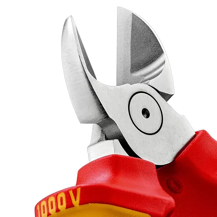Knipex Seitenschneider - Länge: 16 cm - Nahaufnahme eines Seitenschneiders mit silbernen Metallklingen und rot-gelben 1000V isolierten Griffen.