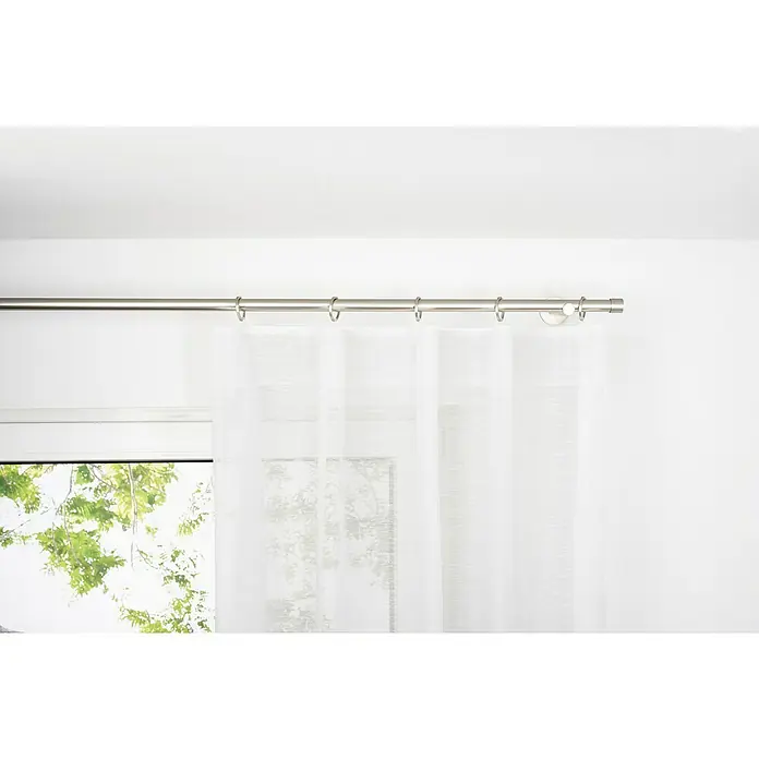 Schlaufenschal Soft - B x H: 135 x 245 cm, 100 % Polyester, Weiß - Elegante weiße Gardinenstange mit transparenten Vorhängen, die sanftes Licht in den Raum lassen und eine luftige Atmosphäre schaffen.