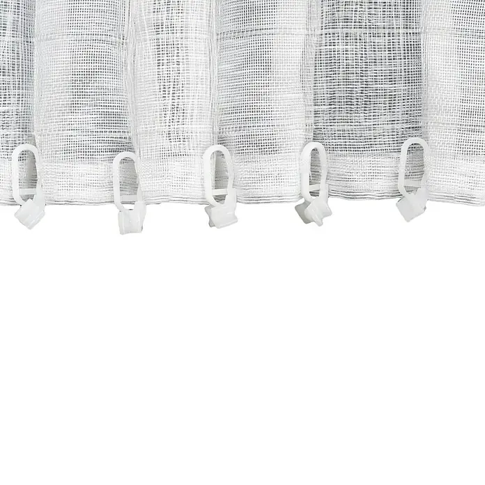 Schlaufenschal Soft - B x H: 135 x 245 cm, 100 % Polyester, Weiß - Nahaufnahme eines weißen Gardinenstoffes mit Kunststoffhaken zur Aufhängung, ideal für eine helle und luftige Fensterdekoration.
