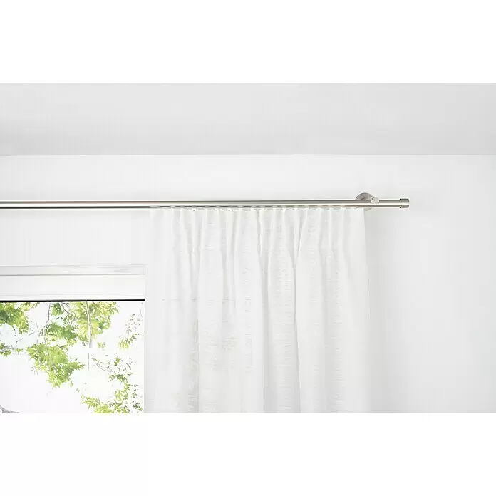 Schlaufenschal Dot - B x H: 135 x 245 cm, 100 % Polyester, Weiß - Satin-silberne Gardinenstange mit einem weißen, transparenten Vorhang über einem Fenster.