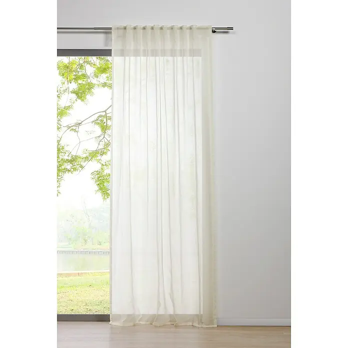 Schlaufenschal Transparent - B x H: 135 x 300 cm, 100 % Polyester, Ecru - Eine lange, transparente Gardine hängt vor einem Fenster und lässt Licht herein, die perfekte Ergänzung für jeden Raum.
