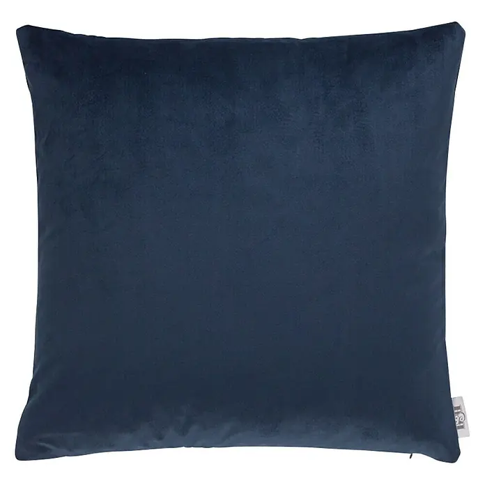 Cojín Velvet - 45 x 45 cm, Textil, Marino, Cuadrado - Primer plano de un cojín de terciopelo azul marino con un brillo sutil, ideal para espacios habitables elegantes.