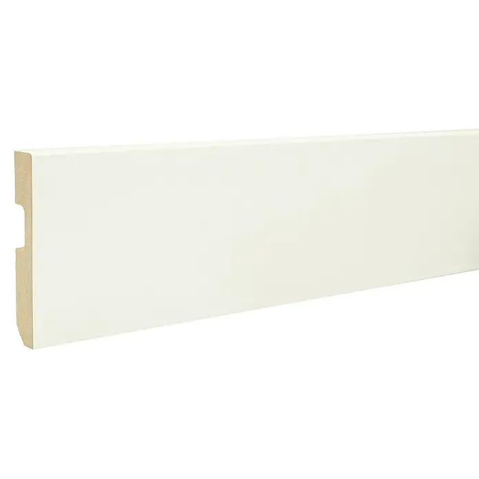 LOGOCLIC Rodapié Blanco - 225 cm x 14 mm x 80 mm, MDF - Primer plano de un rodapié blanco, ideal para el acabado de suelos y paredes. Perfecto para un acabado estético limpio y moderno.