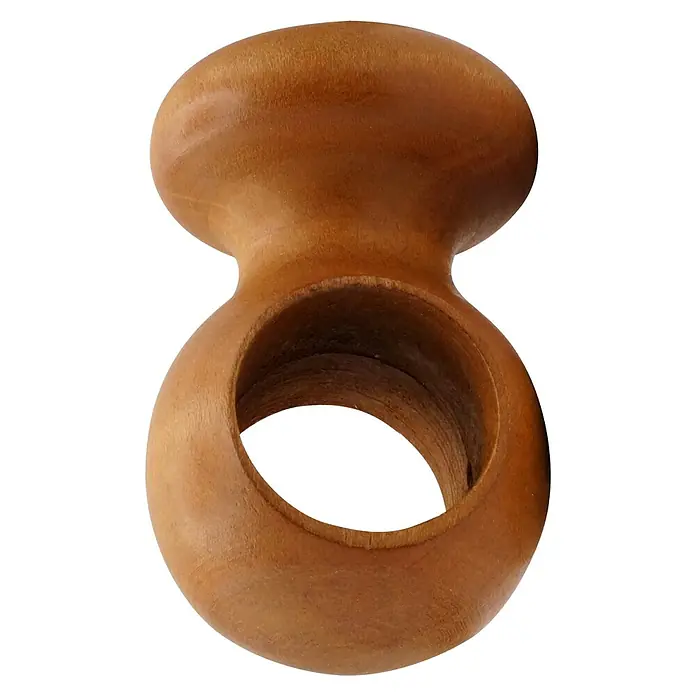 Deckenträger - Kirschbaum, Passend für: Gardinenstangen Ø 28 mm - Nahaufnahme eines gedrechselten Holzrings mit abgerundeten Enden, der die natürliche Holzmaserung und Textur hervorhebt.