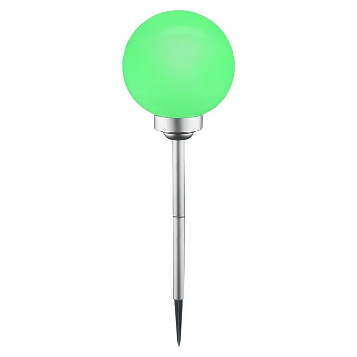 BAUHAUS Solar-Dekoleuchte Ball - Höhe: 525 mm, IP44 - Nahaufnahme einer Solar-Gartenleuchte mit grün leuchtender Kugel auf einem silbernen Stab, ideal für stimmungsvolle Beleuchtung im Außenbereich.