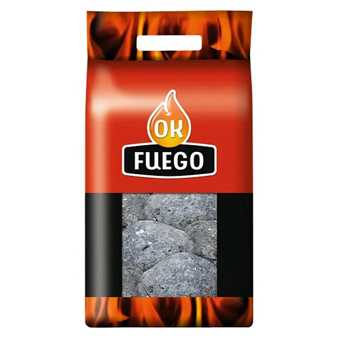 Ok Fuego Piedras de lava - 4 kg - Imagen de un paquete de carbón vegetal "OK FUEGO". Perfecto para barbacoas con amigos y familiares, para preparar platos deliciosos.