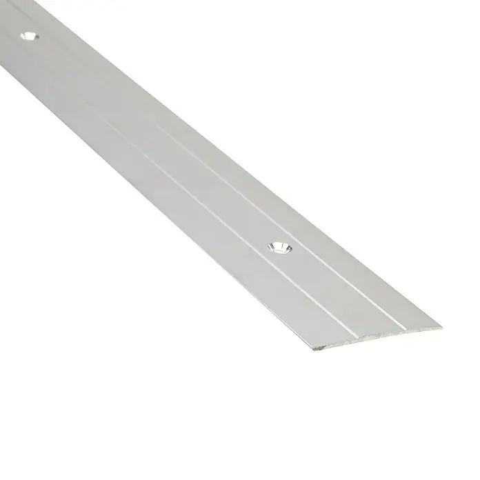 Perfil de transición - Aluminio, Plateado - Una tira de transición plateada para pisos, perfecta para cubrir transiciones y bordes. Con orificios perforados para una fácil instalación.