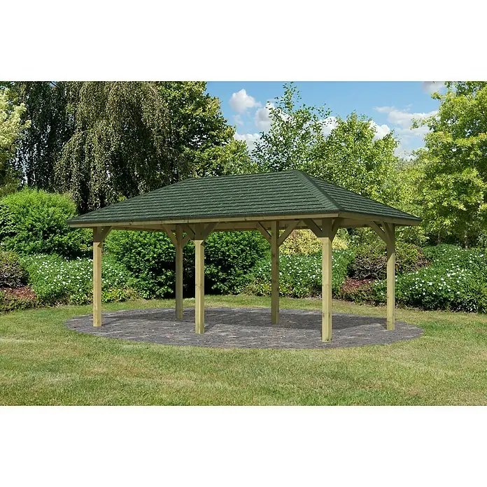 Karibu Pavillon Bergen 2 - 592 x 338 cm, Grün, Natur - Ein schönes Holzpavillon mit einem grünen Dach, eingebettet in eine grüne Gartenlandschaft, bietet den perfekten Ort für Entspannung im Freien.