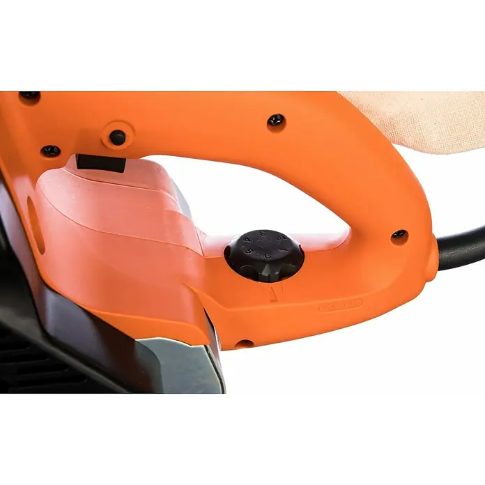 AEG Powertools Elektro-Bandschleifmaschine BBSE 1100 - 1.100 W, Bandgeschwindigkeit: 230 m/min - 400 m/min - Detailaufnahme eines orangefarbenen Häckslers mit einem Drehknopf zur Einstellung der Geschwindigkeit.