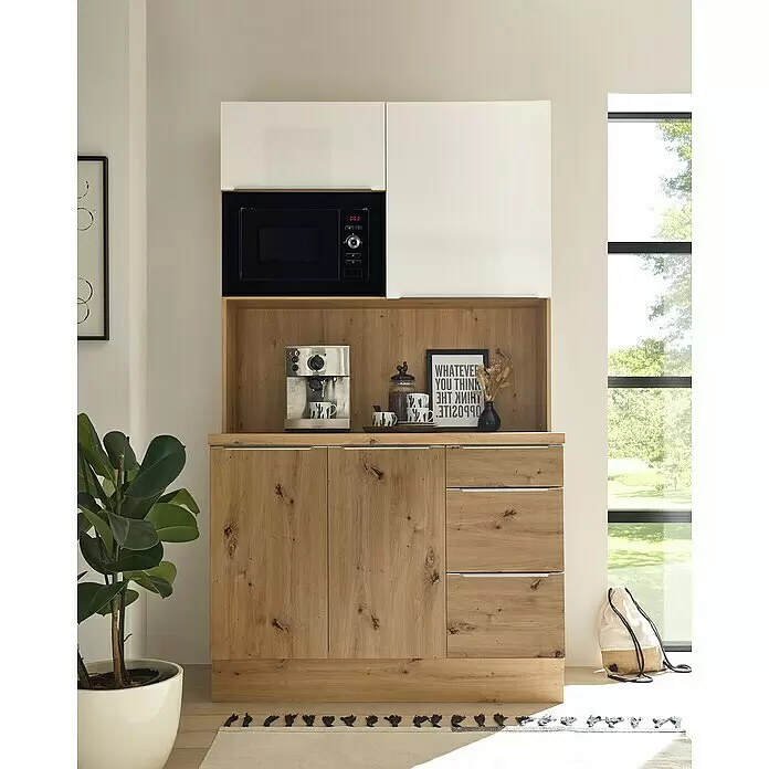 BAUHAUS Buffetschrank Sandra - Breite: 120 cm, Weiß, Dekor Korpus: Artisan Eiche, Ausstattung: Mikrowelle - Stimmungsaufnahme