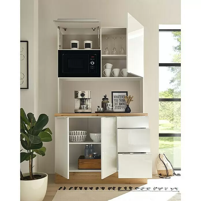BAUHAUS Buffetschrank Sandra - Breite: 120 cm, Weiß, Dekor Korpus: Weiß, Ausstattung: Mikrowelle - Stimmungsaufnahme