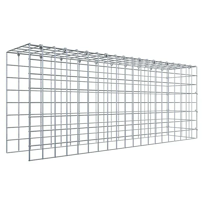 Gabiona Gabione Typ 4 - Zum Anbau in Länge & Höhe, 100 x 20 x 40 cm, Stahl, Maschenbreite: 50 mm, Maschenhöhe: 50 mm, C-Ring - Hier ist eine perspektivische Ansicht einer Gabionenwand, die aus einem silberfarbenen Drahtgitter besteht und ein modernes und industrielles Design zeigt.