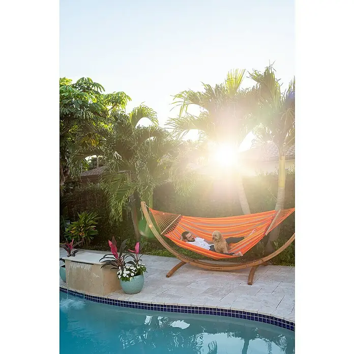 La Siesta Stabhängematte Alisio - L x B: 350 x 160 cm, Toucan, Double - Entspannen Sie stilvoll in dieser Hängematte mit Holzgestell, die sich perfekt für Ihren Garten oder Ihre Terrasse eignet. Genießen Sie Komfort und Ruhe im Freien.