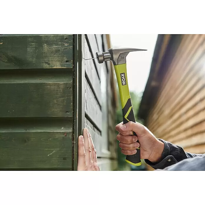 Ryobi Klauenhammer RH16FSS - Gewicht Kopf: 450 g, Stahl - Anwendungsbeispiel