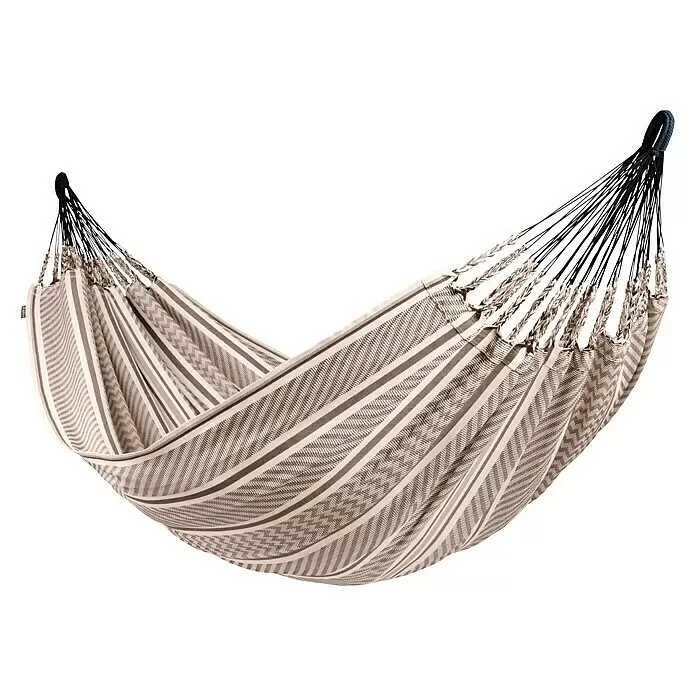 La Siesta Doppelhängematte Flora - L x B: 350 x 160 cm, Zebra, Ausführungseigenschaft: Double - Gestreifte Stoffhängematte mit dunklen Aufhängeseilen, bereit zum Entspannen.