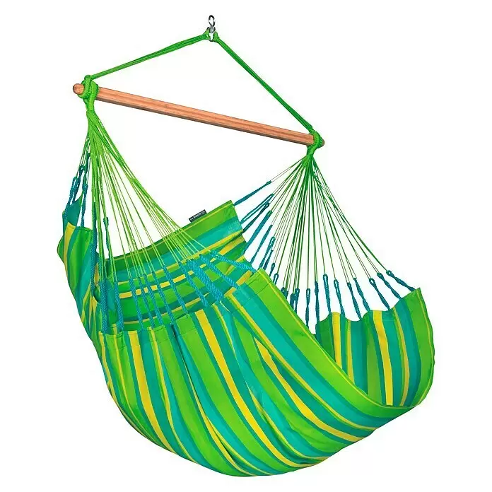 La Siesta Hängesessel Domingo Comfort - Lime - Gestreifter Hängesessel in Grün, Gelb und Hellblau mit Holzspreizstab und Aufhängeseilen.