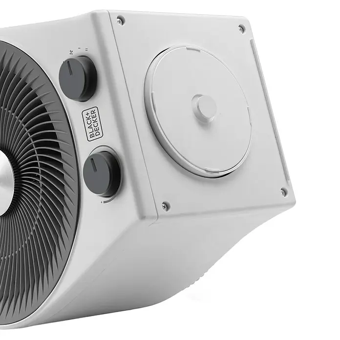 Black+Decker Heizlüfter BXFSH2000E - 1.000 W - 2.000 W, Weiß - Nahaufnahme einer tragbaren Black+Decker-Heizung mit Drehknöpfen und thermostatgesteuerter Heizung.