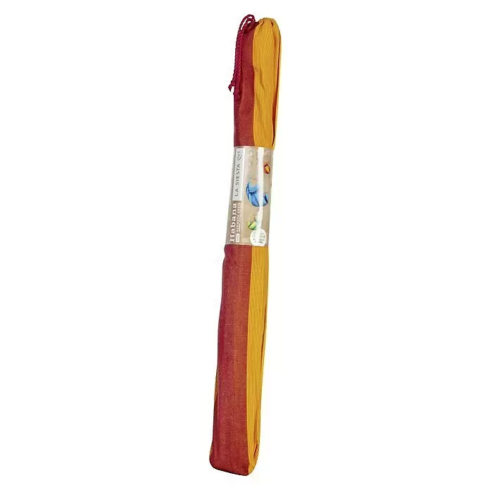 La Siesta Hängesessel Habana - Volcano - Gerollter roter und gelber Stoffhänge- oder Hängesessel mit transparenter Markenverpackung mit 'La Siesta Habana' und 'Organic Cotton'.