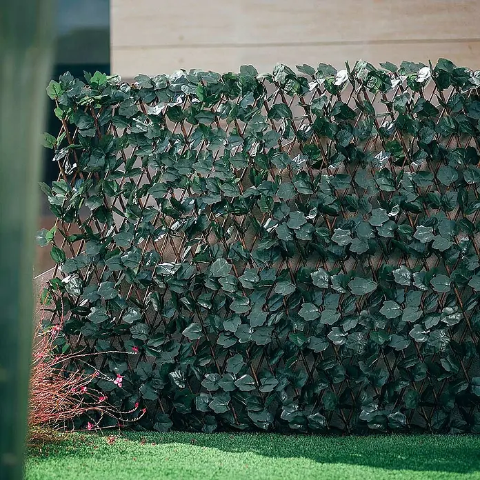 Celosía extensible con hojas - 2 x 1 m, Plástico, Marrón/Verde - Pantalla de privacidad de hiedra artificial con hojas verde oscuro y marco decorativo de madera de acacia para jardín y terraza.