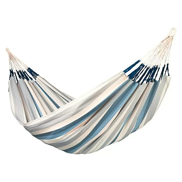 La Siesta Hängematte Brisa Kingsize - L x B: 400 x 180 cm, Sea Salt - Gestreifte Stoffhängematte in Blau-, Grau- und Weißtönen mit weißen und blauen Seilen an den Enden.