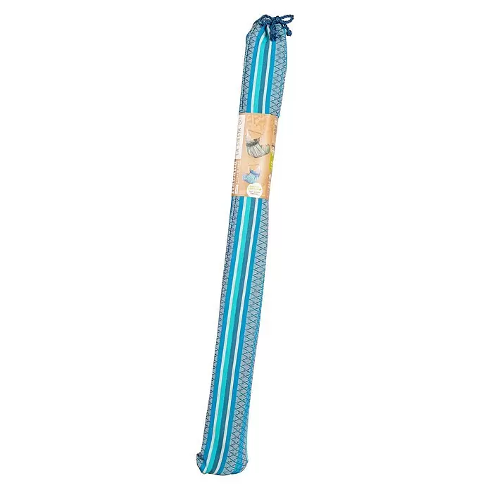 La Siesta Hängesessel Habana Comfort - L x B x H: 180 x 115 x 160 cm, Azure - Gerollter blau-weiß gestreifter Hängemattenstoff aus Bio-Baumwolle mit Verpackungsetikett.