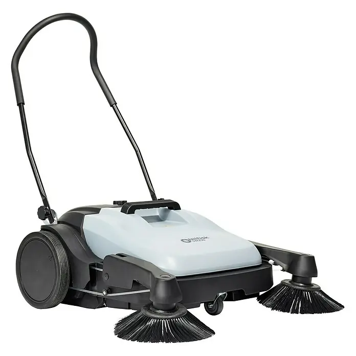 Nilfisk Handkehrmaschine SW 250 - Flächenleistung: 1.400 m²/h - 1.840 m²/h, Behältervolumen: 38 l - Bild eines Nilfisk Kehrmaschine. Die Nilfisk Kehrmaschine ist ideal für die schnelle und effiziente Reinigung von Flächen im Innen- und Außenbereich.