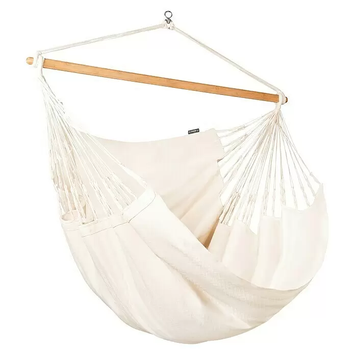 La Siesta Hängesessel Habana Kingsize - L x B x H: 210 x 130 x 170 cm, Latte - Cremefarbener Hängesessel aus Stoff mit Holzspreizstange und Metallring zum Aufhängen.