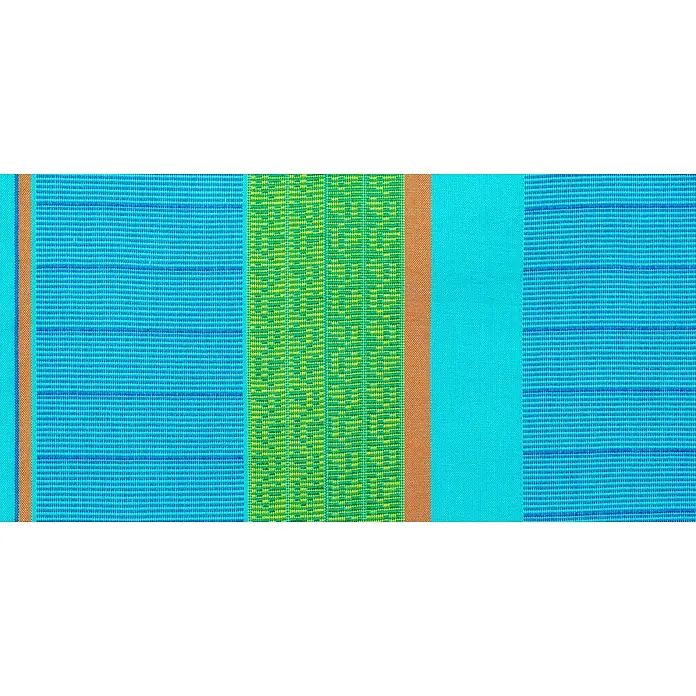 La Siesta Kissenhülle Cariño - Curaçao, L x B: 50 x 50 cm, Baumwolle - Nahaufnahme eines farbenfrohen gestreiften Stoffes mit Textur in Blau-, Grün- und Brauntönen, ideal für Bekleidung oder Heimtextilien.