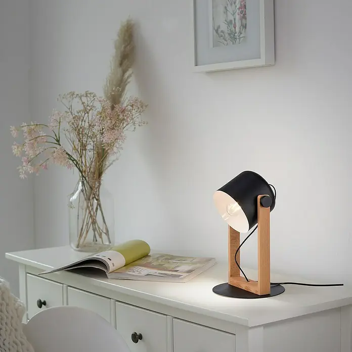 Just Light Cup Lámpara de sobremesa redonda - 60 W, Ø x Al: 23 x 41 cm, Negro/Madera, E27 - Elegante lámpara de escritorio negra con marco de madera. Ilumina con estilo cualquier espacio de trabajo.