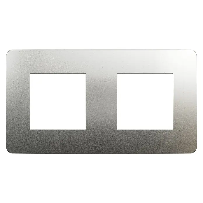 Schneider Electric New Unica Marco Studio - Metal/Aluminio, Modelo de mecanismos: x 2, Plástico, Instalar - Cubierta de marco doble plateada para interruptores de luz, enchufes u otros dispositivos electrónicos. Diseño elegante y duradero.