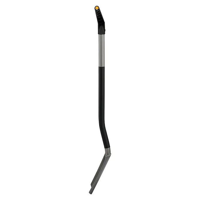 Fiskars Ergonomic Gärtnerspaten - Rund, 1,25 m - Bild einer Fiskars Unkrautstecher Gartengerät mit orangem Knopf und schwarzen und silbernen Elementen.