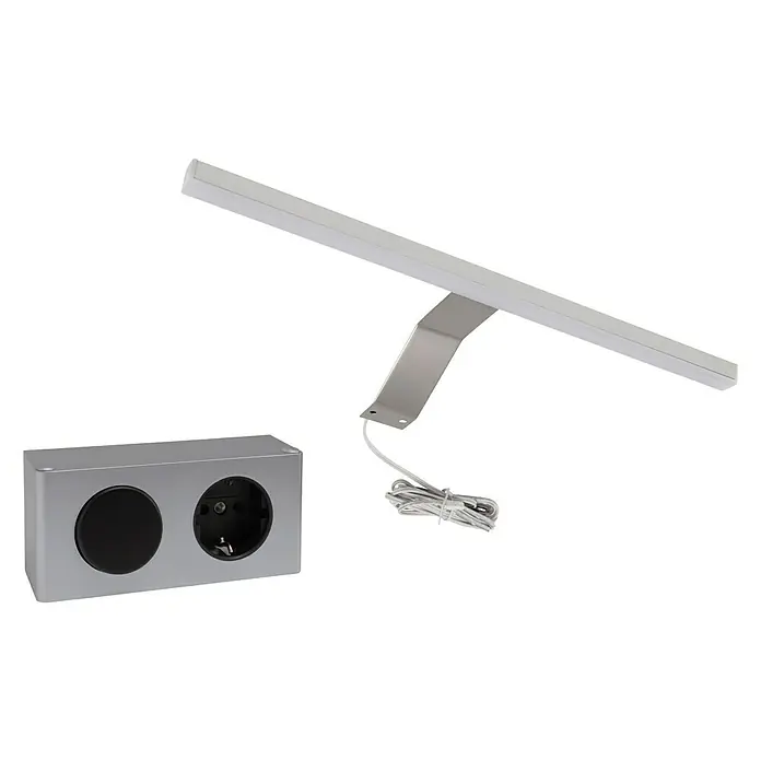 xonox.home LED-Spiegelleuchte -  - Eine silberne LED-Leuchte und ein silberner Netzanschlusskasten mit Steckdose und Schalter für Badezimmer.