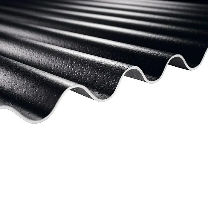 Gutta Wellplatte Shelltec - 200 cm x 95 cm x 4 mm, Anthrazit - Nahaufnahme einer schwarzen, gewellten Dachplatte mit strukturierter Oberfläche, ideal für langlebige und stilvolle Dächer.