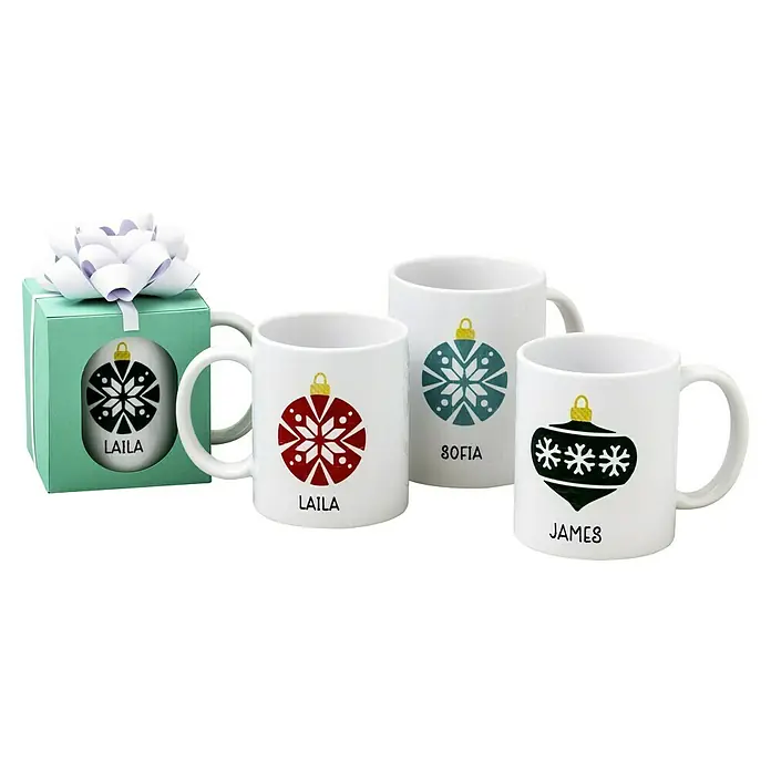 Cricut Transferpresse Mug Press - Passend für: Infusible Ink- und sublimationskompatible Tassenrohlinge - Personalisierte Tassen mit Weihnachtsbaumkugeln und Namen, ideal als festliches Geschenk für Ihre Lieben.
