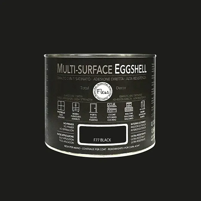 Fleur Esmalte de color Multi-Surface Eggshell - Black, 375 ml, Satinado, Consumo por m²: 12 l - Imagen del producto de una lata de pintura Multi-Surface Eggshell en negro, apta para diversas superficies interiores y exteriores.