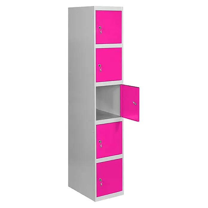 Simonrack Simonlocker Taquilla Doors Inicial Desmontada - L x An x Al: 50 x 40 x 180 cm, Número de puertas: 5 ud., Gris/Rosa - Un armario alto y estrecho de color gris con cinco compartimentos y puertas de color rosa llamativo. Un compartimento está abierto.