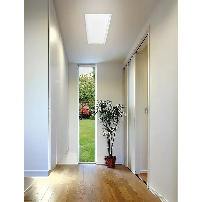 Tween Light LED-Panel RGB-RC-CCT-DIM - 32,5 W, L x B x H: 120 x 30 x 5,5 cm, Weiß, RGBW - Helle Fluransicht mit einer rechteckigen LED-Deckenleuchte, die modernes Licht spendet und den Raum aufwertet.