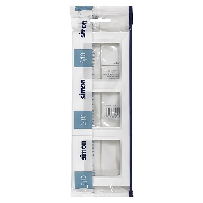 Simon 10 Marco - Blanco, Modelo de mecanismos: x 3, Plástico, Colocar - Un marco triple Simon S10 en blanco, empaquetado en plástico transparente, ideal para integrar interruptores y enchufes con estilo.