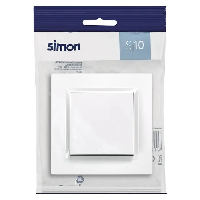 Simon 10 Cruzamiento - Blanco, Montaje en superficie, 10 A - Primer plano del interruptor Simon S10 en blanco, empaquetado en un envoltorio de plástico transparente con un encabezado azul.