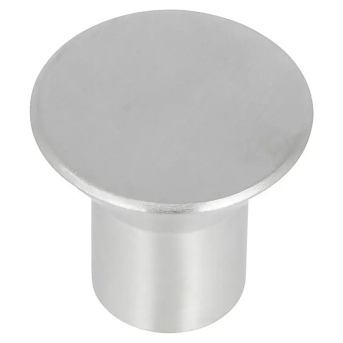 Möbelknopf - Typ Möbelgriff: Knopf, Ausführungseigenschaft: Edelstahl, Ø x L: 25 x 22 mm, Matt - Nahaufnahme eines runden, silberfarbenen Möbelknopfs mit glatter Oberfläche und zylindrischem Sockel auf schwarzem Hintergrund.