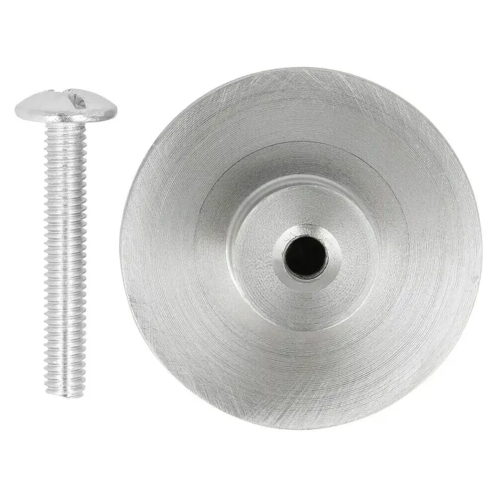 Häfele Pomo para muebles - Tipo de tirador del mueble: Botón, Diámetro: 32 mm - Primer plano de un botón plateado y un tornillo. El conjunto incluye todas las piezas necesarias para la fijación segura del botón.