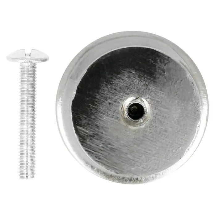 Möbelknopf - Typ Möbelgriff: Knopf, Ø x H: 33 x 27 mm, Sonstige, Vernickelt, Nickel - Nahaufnahme einer polierten, silberfarbenen Schraube und einer runden Abdeckung, die typische Hardware für Möbel oder Geräte darstellt.