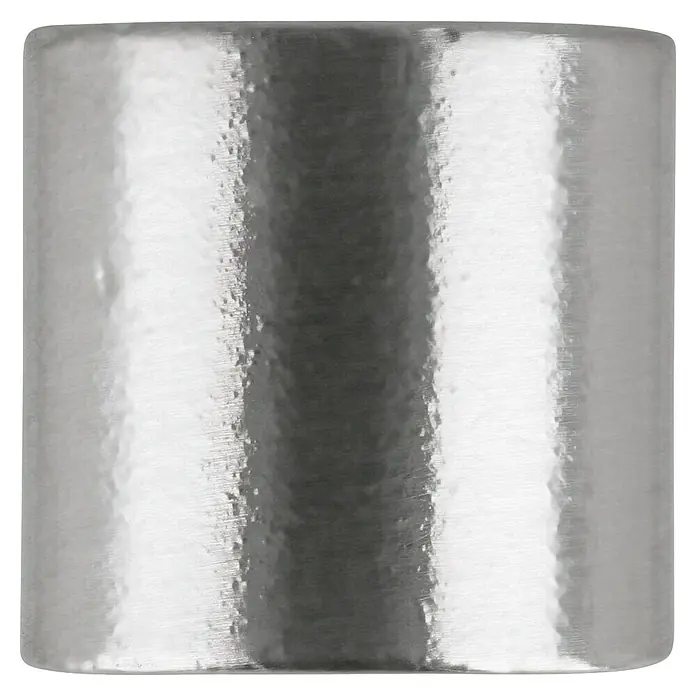 Möbelknopf - Typ Möbelgriff: Knopf, Ø x H: 20 x 24 mm, Sonstige, Vernickelt - Nahaufnahme eines zylindrischen, silberfarbenen Metallprodukts mit unebener Oberfläche, das Reflexionen und Schatten zeigt.