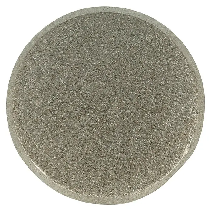 Häfele Pomo para muebles - Tipo de tirador del mueble: Botón, Ø x Al: 12 x 25 mm, Niquelado - Primer plano de una arandela metálica redonda que presenta una textura uniforme y una reflexión sutil en su superficie.