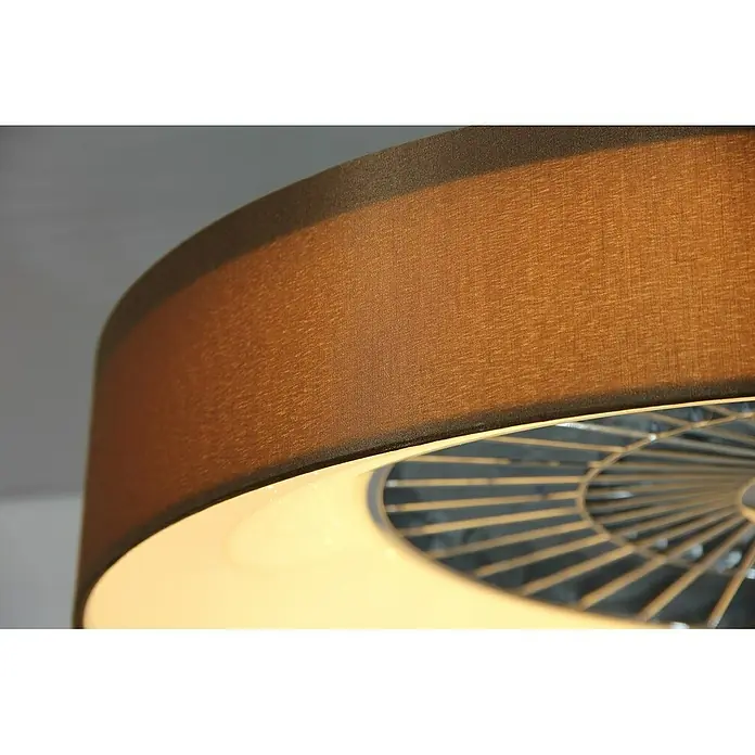 Voltomat Deckenventilator mit LED-Beleuchtung - Braun/Silber, 57 cm, 40 W - Nahaufnahme einer braunen Lampenschirmleuchte mit einem Lampengitter, das ein elegantes Design und eine warme Beleuchtung zeigt.