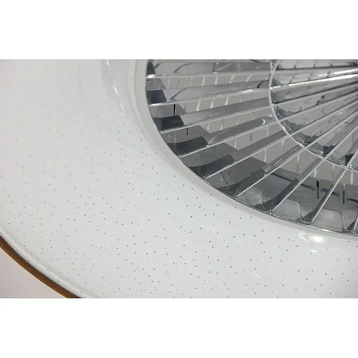 Voltomat Deckenventilator mit LED-Beleuchtung - Braun/Silber, 57 cm, 40 W - Nahaufnahme einer modernen Deckenleuchte mit stilvollem Design und integriertem Ventilator. Perfekt für moderne Wohnräume.